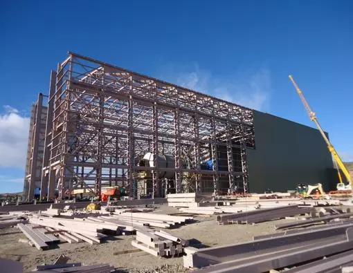 Estructura metálica en obra