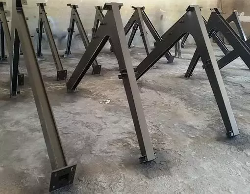 Piezas metálicas antes de pintar